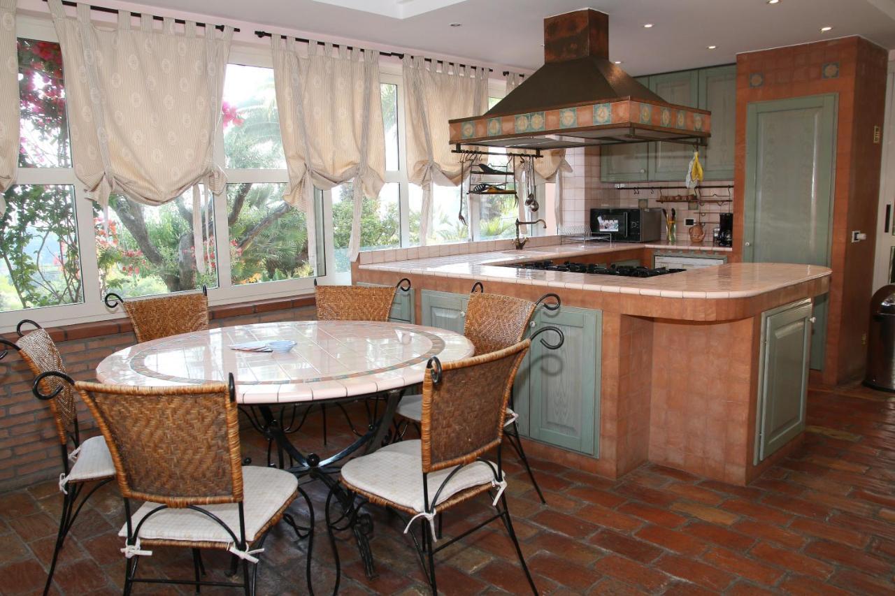 Sant'Omero Anthos Casa Vacanze מראה חיצוני תמונה