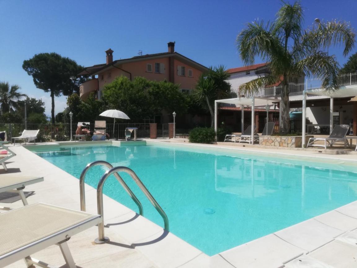 Sant'Omero Anthos Casa Vacanze מראה חיצוני תמונה