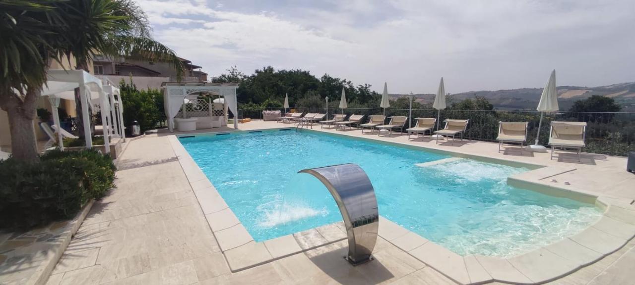 Sant'Omero Anthos Casa Vacanze מראה חיצוני תמונה