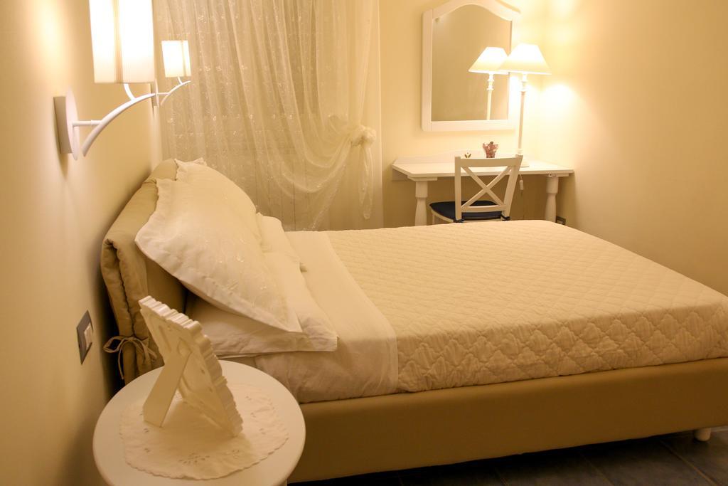 Sant'Omero Anthos Casa Vacanze מראה חיצוני תמונה
