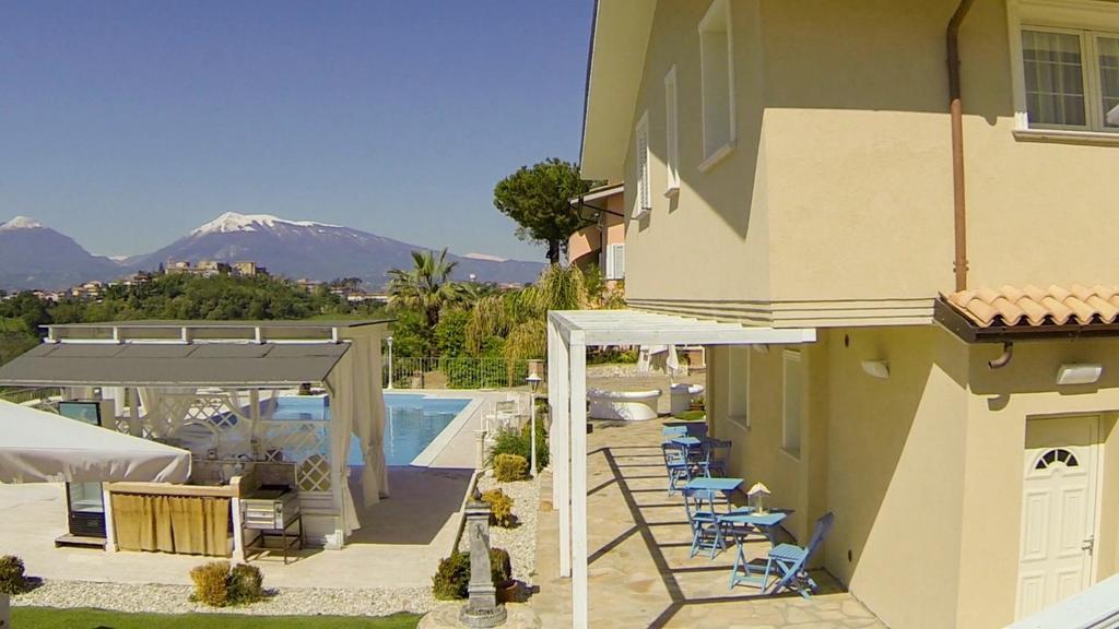Sant'Omero Anthos Casa Vacanze מראה חיצוני תמונה